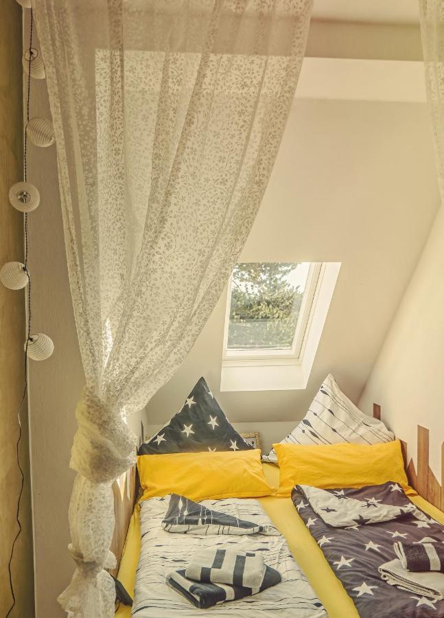 Goldrausch - Glanzvolle Ferienwohnung In Meissen Am Lutherplatz Exterior foto